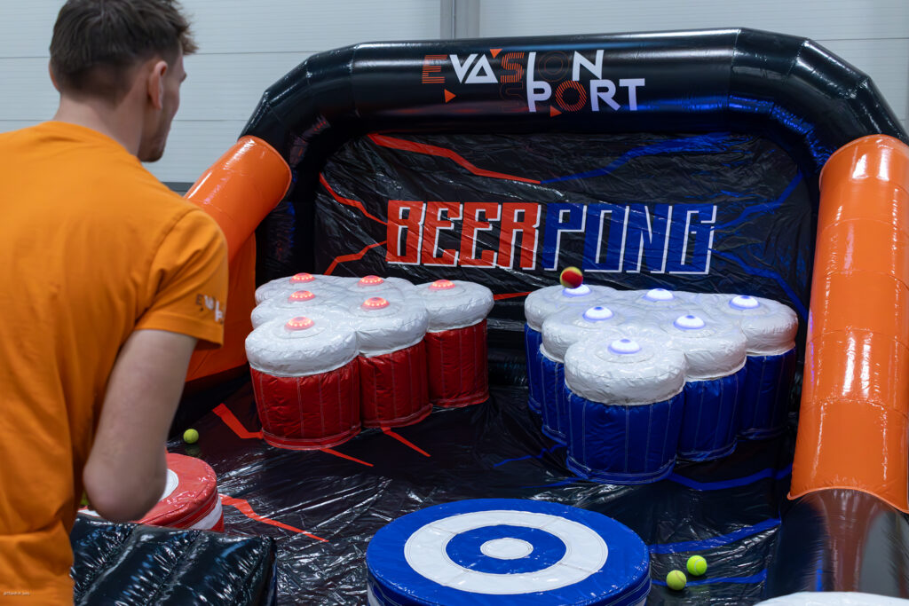 Jeu De Beer Pong Géant - 12 Gobelets 1L Et 2 Balles Surdimensionnées, Le Classique Des Soirées Entre Adultes